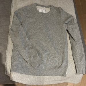 Grey Reigning Champ women’s sweatshirt
